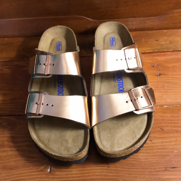 Birkenstock Shoes - Birkenstock Arizona rose gold NWB 40 N